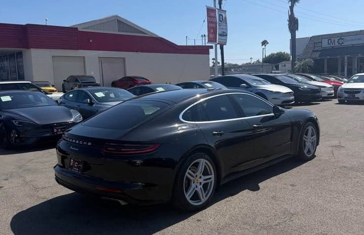 
								2017 Porsche Panamera full									