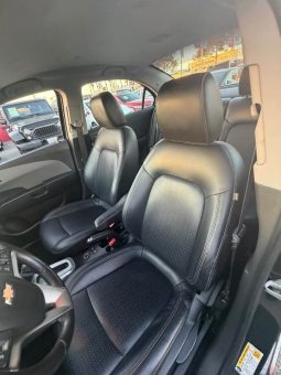 
										2016 Chevrolet sonic full									