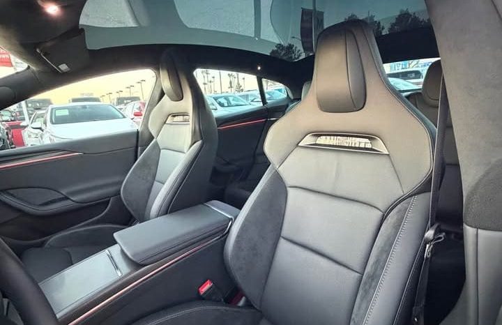 
								2026 Tesla model s Plaid Sedan 4D full									