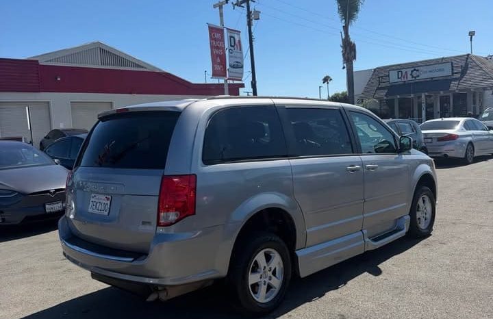 
								2013 Dodge grand caravan Handicap full									