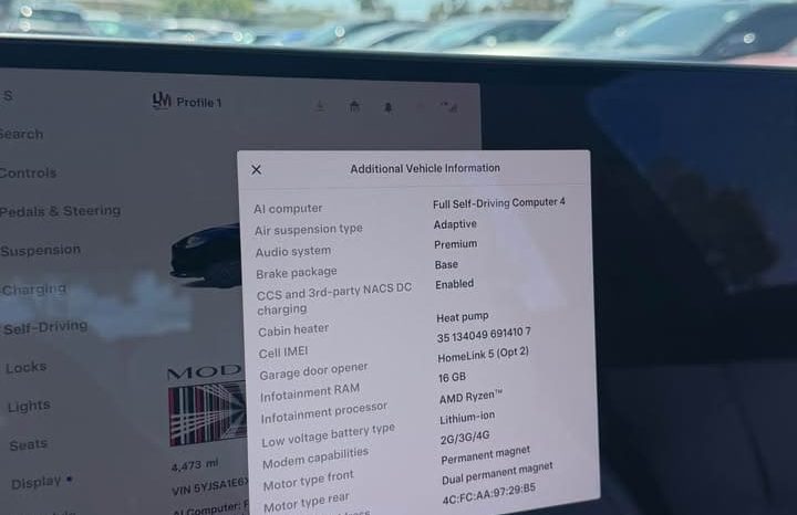 
								2023 Tesla model s Plaid Sedan 4D full									