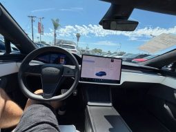 
										2023 Tesla model s Plaid Sedan 4D full									