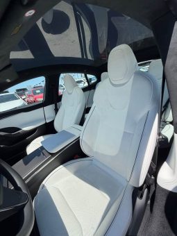 
										2023 Tesla model s Plaid Sedan 4D full									