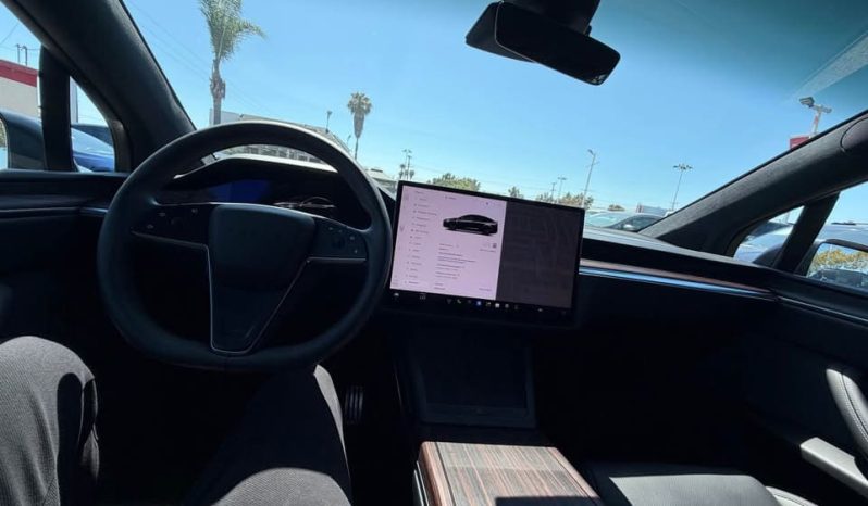 
								2025 Tesla model x Long Range Sport Utility 4D full									