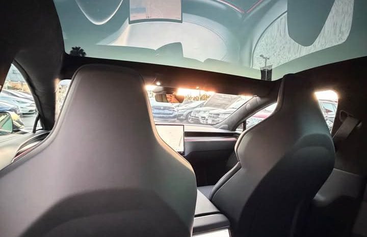 
								2026 Tesla model s Plaid Sedan 4D full									