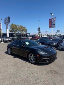 
										2017 Porsche Panamera full									