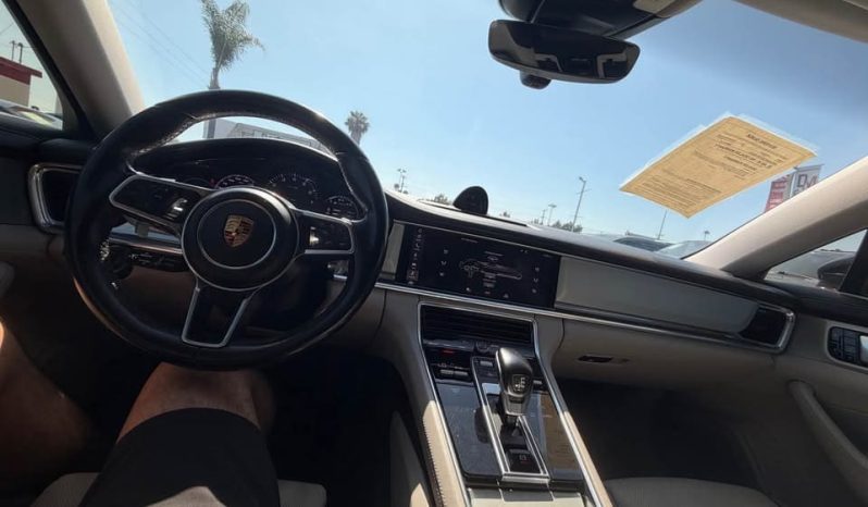 
								2017 Porsche Panamera full									