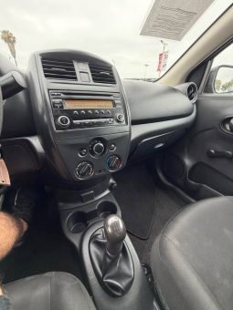 
										2017 Nissan versa S Sedan 4D full									