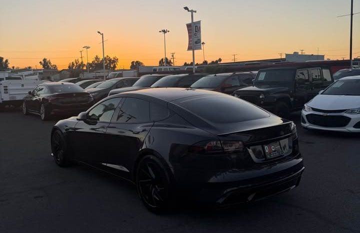 
								2026 Tesla model s Plaid Sedan 4D full									