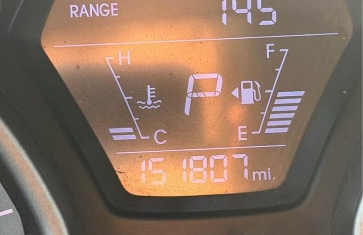 
								2015 Hyundai elantra full									