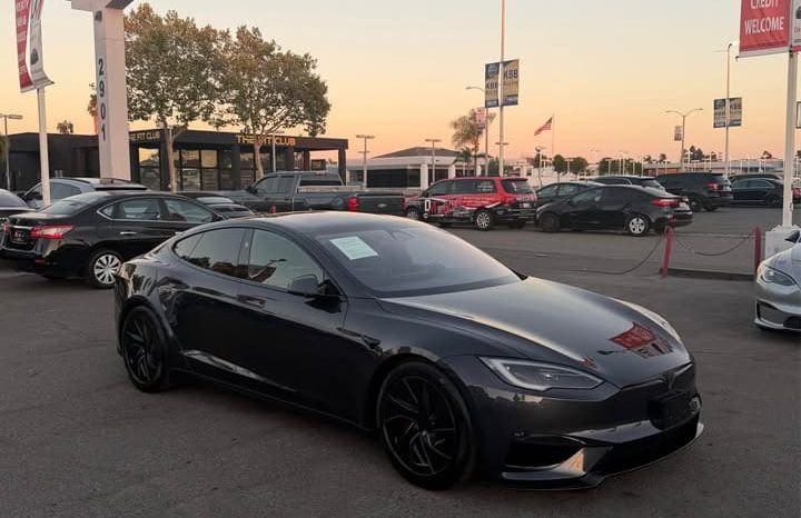 
								2026 Tesla model s Plaid Sedan 4D full									