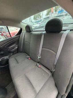
										2017 Nissan versa S Sedan 4D full									