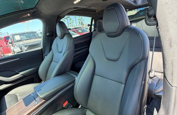 
								2025 Tesla model x Long Range Sport Utility 4D full									