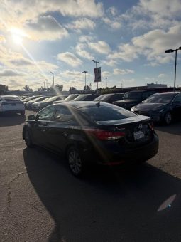 
										2015 Hyundai elantra full									