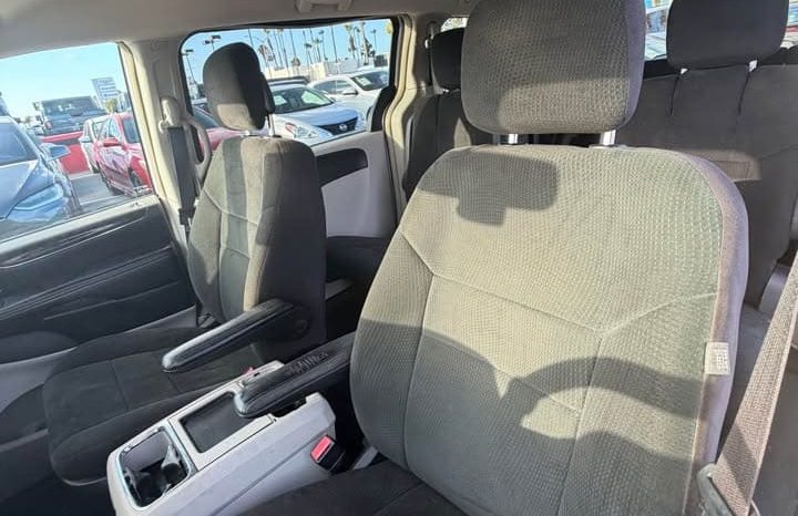 
								2012 Chrysler town & country full									
