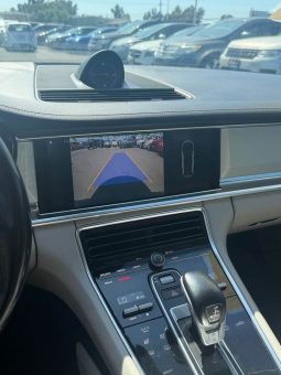 
										2017 Porsche Panamera full									
