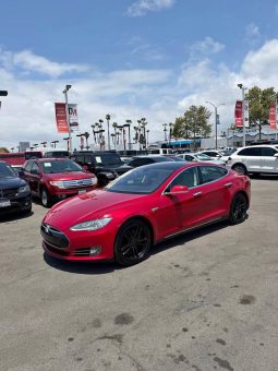
										2014 Tesla model s 60 Sedan 4D full									