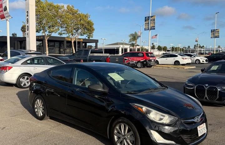 
								2015 Hyundai elantra full									