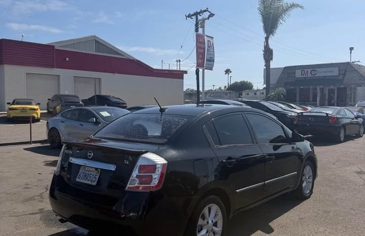 
								2012 Nissan sentra full									