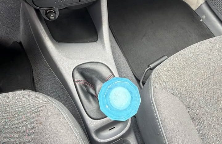 
								2004 Hyundai accent Hatchback 2D full									