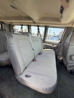 
										2008 Chevrolet express 2500 passenger full									