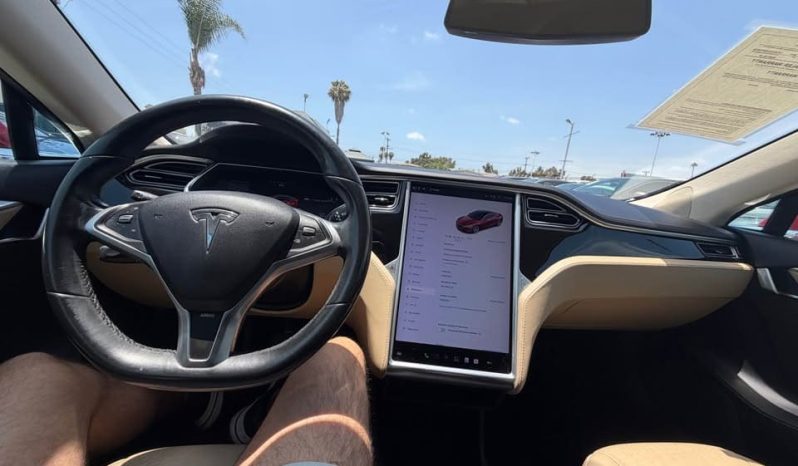 
								2014 Tesla model s 60 Sedan 4D full									