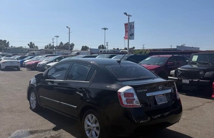 
								2012 Nissan sentra full									