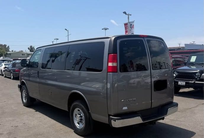 
								2008 Chevrolet express 2500 passenger full									