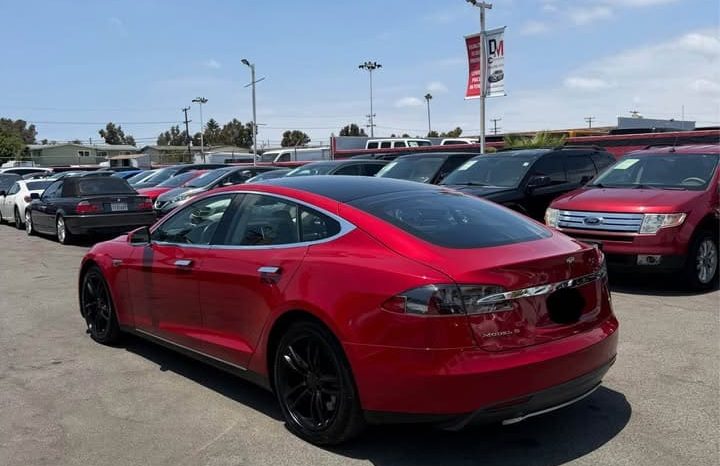 
								2014 Tesla model s 60 Sedan 4D full									