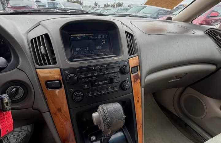 
								2000 Lexus rx 300 full									