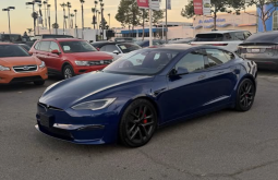 
										2025 Tesla model s Plaid Sedan 4D full									
