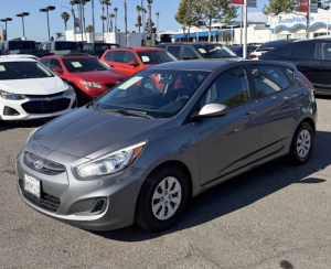 2015 Hyundai accent Hatchback 4D