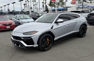 2020 Lamborghini urus Sport Utility 4D