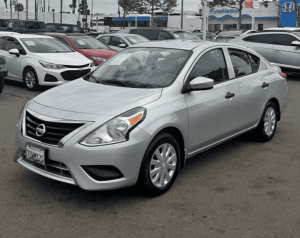 2016 Nissan versa