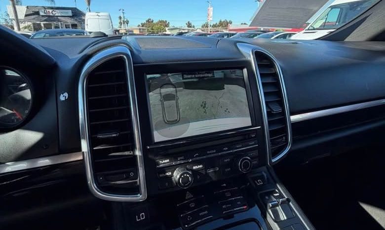 
								2011 Porsche cayenne S full									