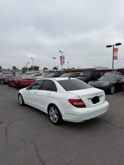 
										2013 Mercedes-Benz c-class C 250 Luxury Sedan 4D full									