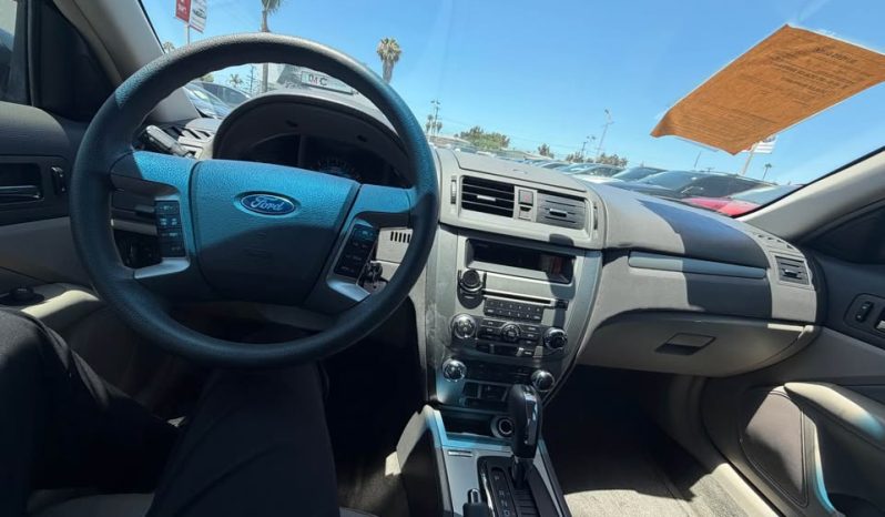 
								2011 Ford fusion full									