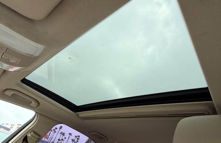 
								2013 Mercedes-Benz c-class C 250 Luxury Sedan 4D full									