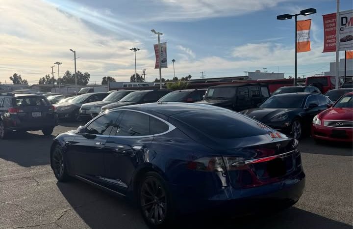 
								2019 Tesla model s Long Range Sedan 4D full									
