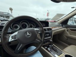 
										2013 Mercedes-Benz c-class C 250 Luxury Sedan 4D full									