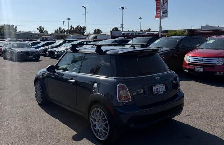 
								2010 MINI Cooper S Hatchback 2D full									