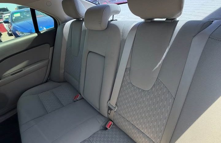 
								2011 Ford fusion full									