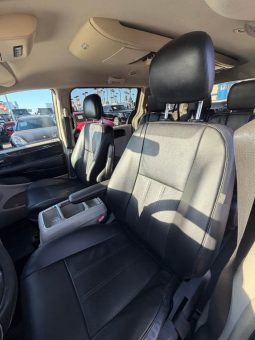 
										2012 Chrysler town & country full									