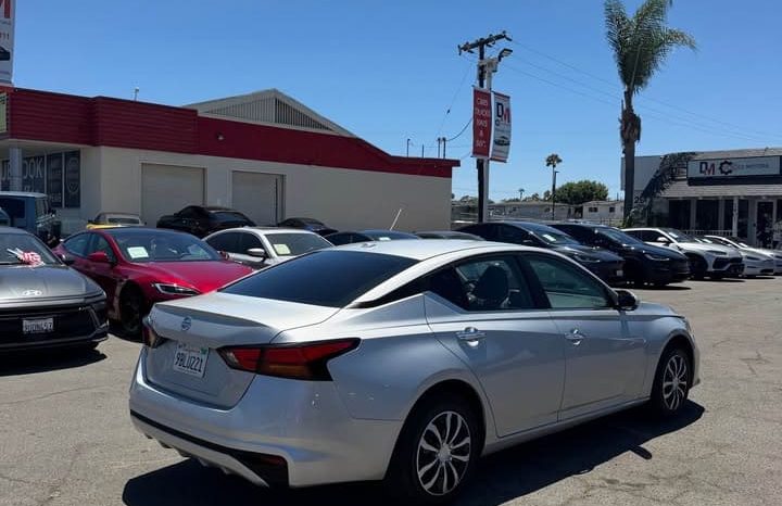 
								2019 Nissan altima full									