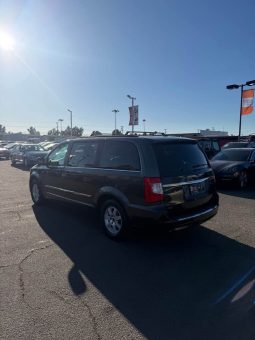 
										2012 Chrysler town & country full									