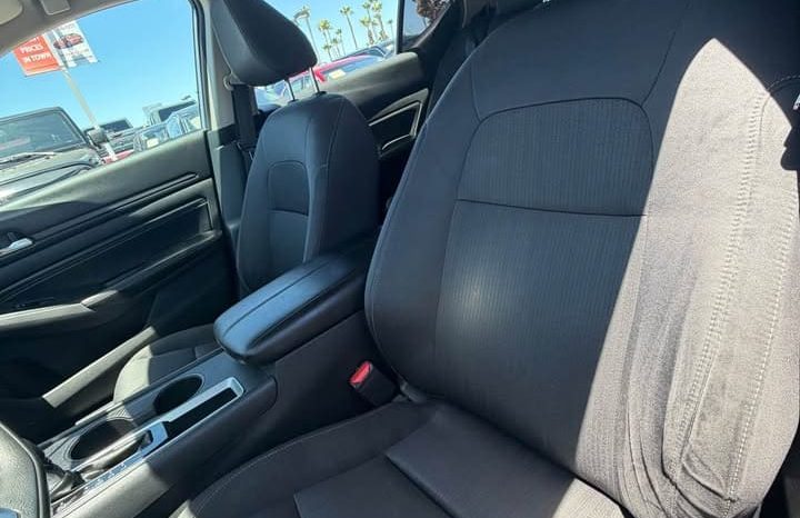 
								2019 Nissan altima full									