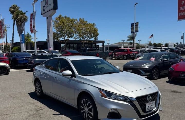 
								2019 Nissan altima full									