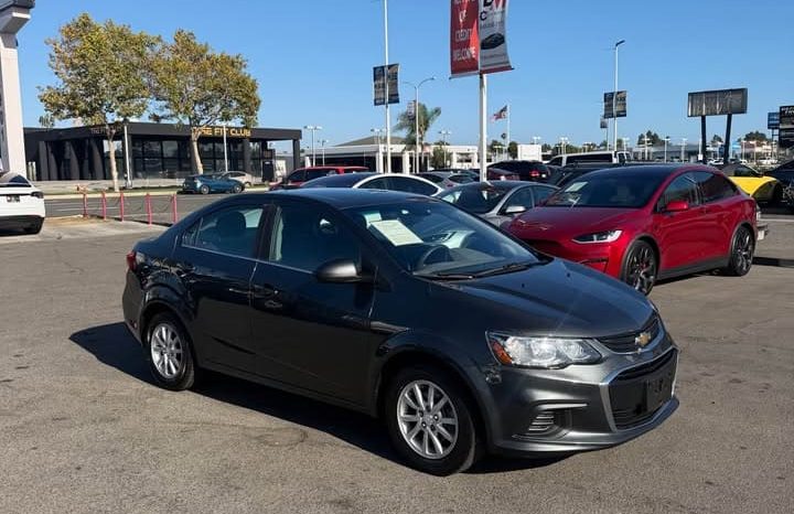 
								2017 Chevrolet sonic full									