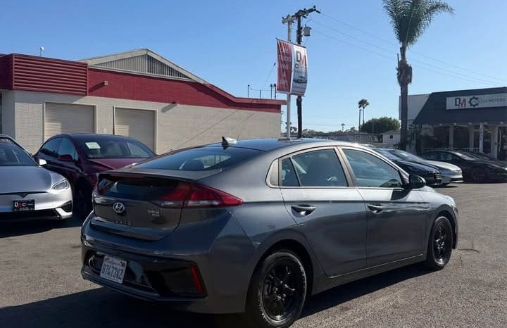 
								2019 Hyundai ioniq hybrid full									