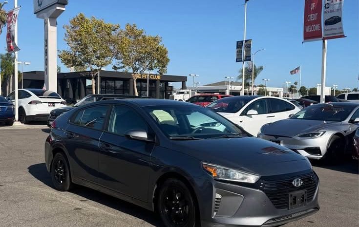
								2019 Hyundai ioniq hybrid full									